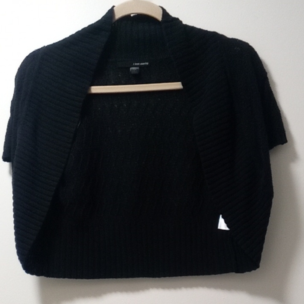 Chic Black Knit Poncho with Wide Collar